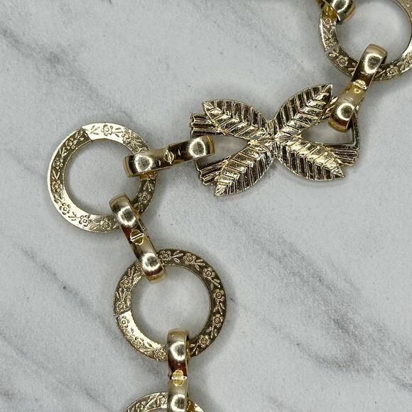 Lightweight Textured Gold Chain Link Belt XS/S Leaf Detail Adjustable โจ - Picture 12 of 13